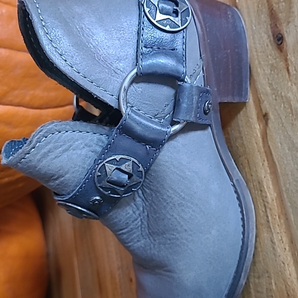 Steve Madden Grey Boots - Picture 6 of 7